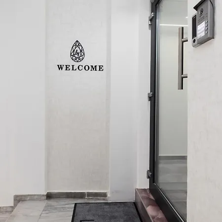 Ly Emerald Center * テッサロニキ