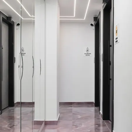 Apartmán Ly Emerald Center *